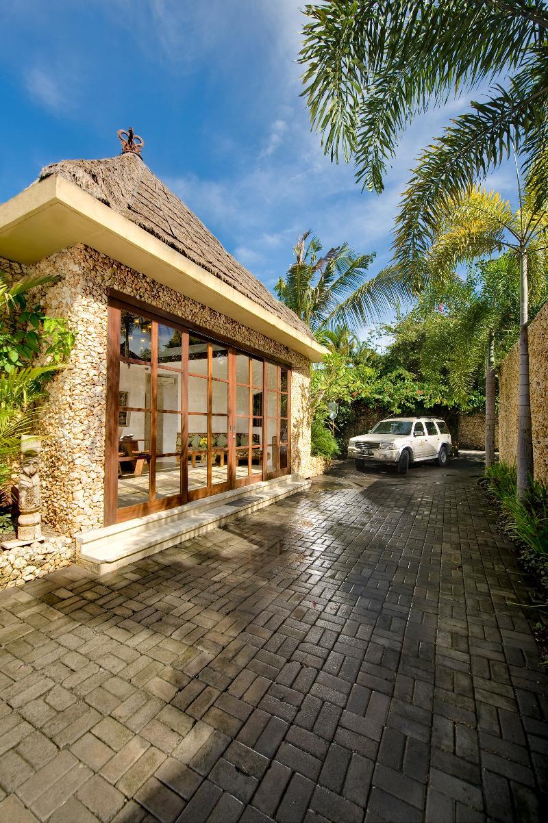วิลลา กูบู ซมินญะก์ Villa เซมินยัค ภายนอก รูปภาพ